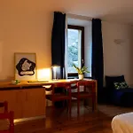 Hotel Mab - Maison Des Artistes Bard