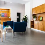 Mab - Maison Des Artistes Hotel 3*