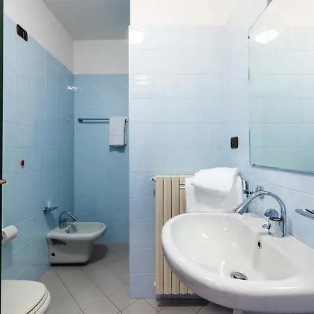 Mab - Maison Des Artistes Hotel 3*